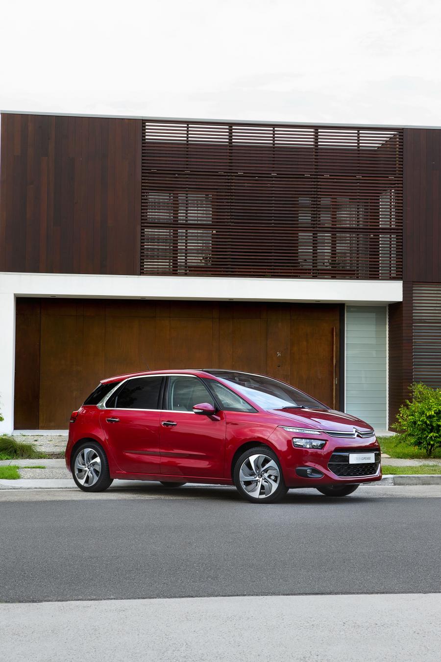  Citroen C4 Picasso 2015 года  (AU) (фото 15 из 23)